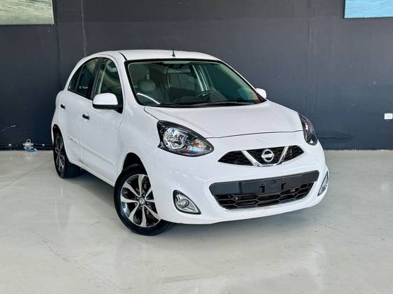 NISSAN MARCH 1.6 SL 16V FLEXSTART 4P XTRONIC NISSAN MARCH 1.6 SL 16V FLEXSTART 4P XTRONIC